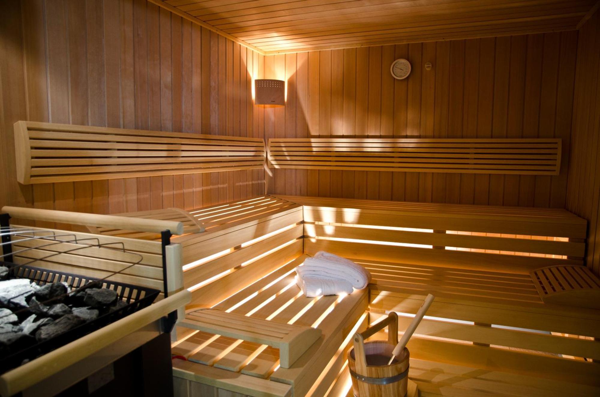 Hotel Garni Arosa Ишгъл Екстериор снимка